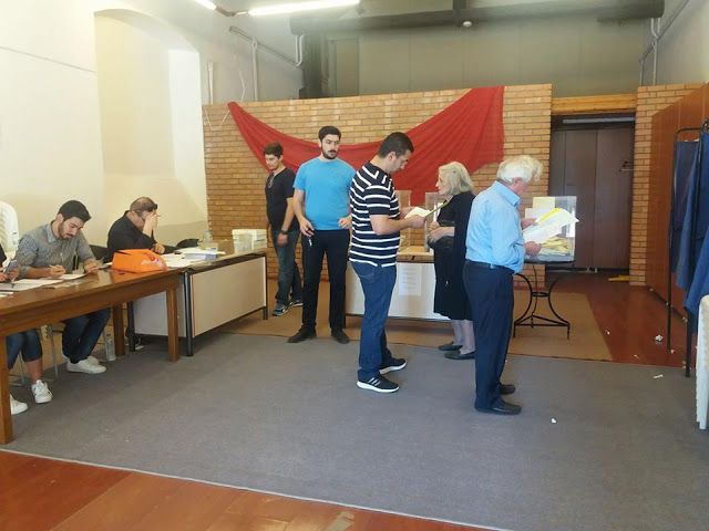 ΜΕΣΟΛΟΓΓΙ: Στις κάλπες τα μέλη της ΝΔ για τις εσωκομματικές εκλογές (ΦΩΤΟ: Μίλτος Πάτσης) - Φωτογραφία 16