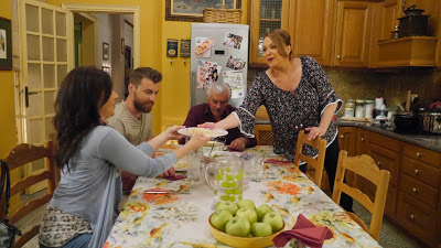 Απόψε το Σόι κάνει οικονομία, όμως η Μπέλα... - Φωτογραφία 3