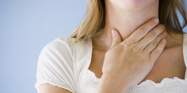 Πονάει ο λαιμός σας από το air condition; Τι πρέπει να κάνετε και πότε να πάτε στο γιατρό; - Φωτογραφία 2