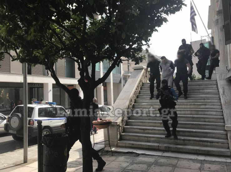 Λαμία: Στα δικαστήρια ο Αλκέτ Ριζάι - Έβρισε τον Πρόεδρο της έδρας (ΒΙΝΤΕΟ) - Φωτογραφία 2