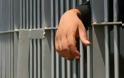 Στη φυλακή ο επχιειρηματίας που είχε πάει διακοπές με 14χρονη