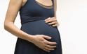 Οι γυναίκες που τρώνε συχνά φαστ φουντ και λίγα φρούτα καθυστερούν την εγκυμοσύνη