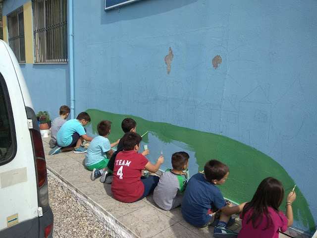 «Τα παιδιά ζωγραφίζουν στον τοίχο…» του Δημητρούκειου Δημοτικού σχολείου στο Βασιλόπουλο-Καραϊσκάκη - Φωτογραφία 11
