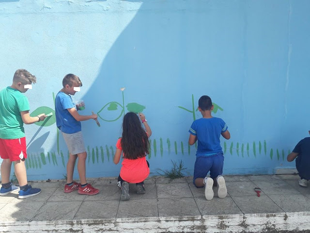 «Τα παιδιά ζωγραφίζουν στον τοίχο…» του Δημητρούκειου Δημοτικού σχολείου στο Βασιλόπουλο-Καραϊσκάκη - Φωτογραφία 8