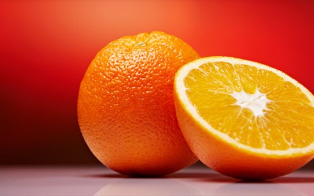 Δείτε τι θα συμβεί αν βάλετε ένα κομμένο πορτοκάλι στο ψυγείο - Φωτογραφία 1