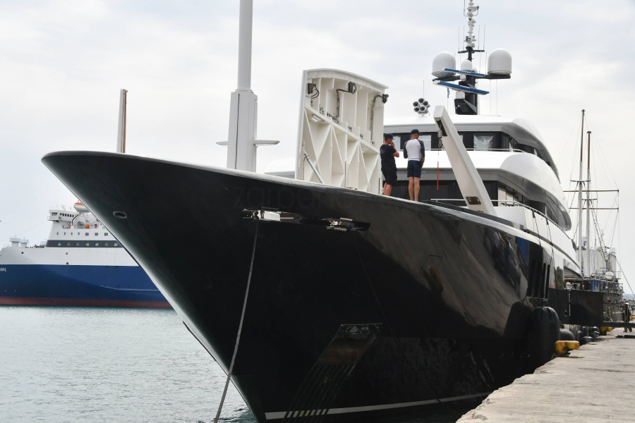 Χανιά: Η θαλαμηγός των 200 εκατ. δολαρίων στο λιμάνι της Σούδας - Φωτογραφία 5