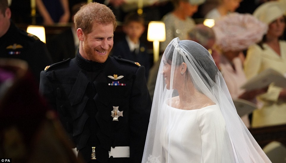 Πρίγκιπας Harry & Meghan Markle: Just Married! - Φωτογραφία 9