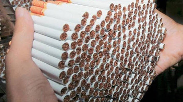16 εκατομμύρια τσιγάρα και 15 τόνους καπνού βρήκε η Οικονομική Αστυνομία στο εργοστάσιο των Μεσογείων - Φωτογραφία 1