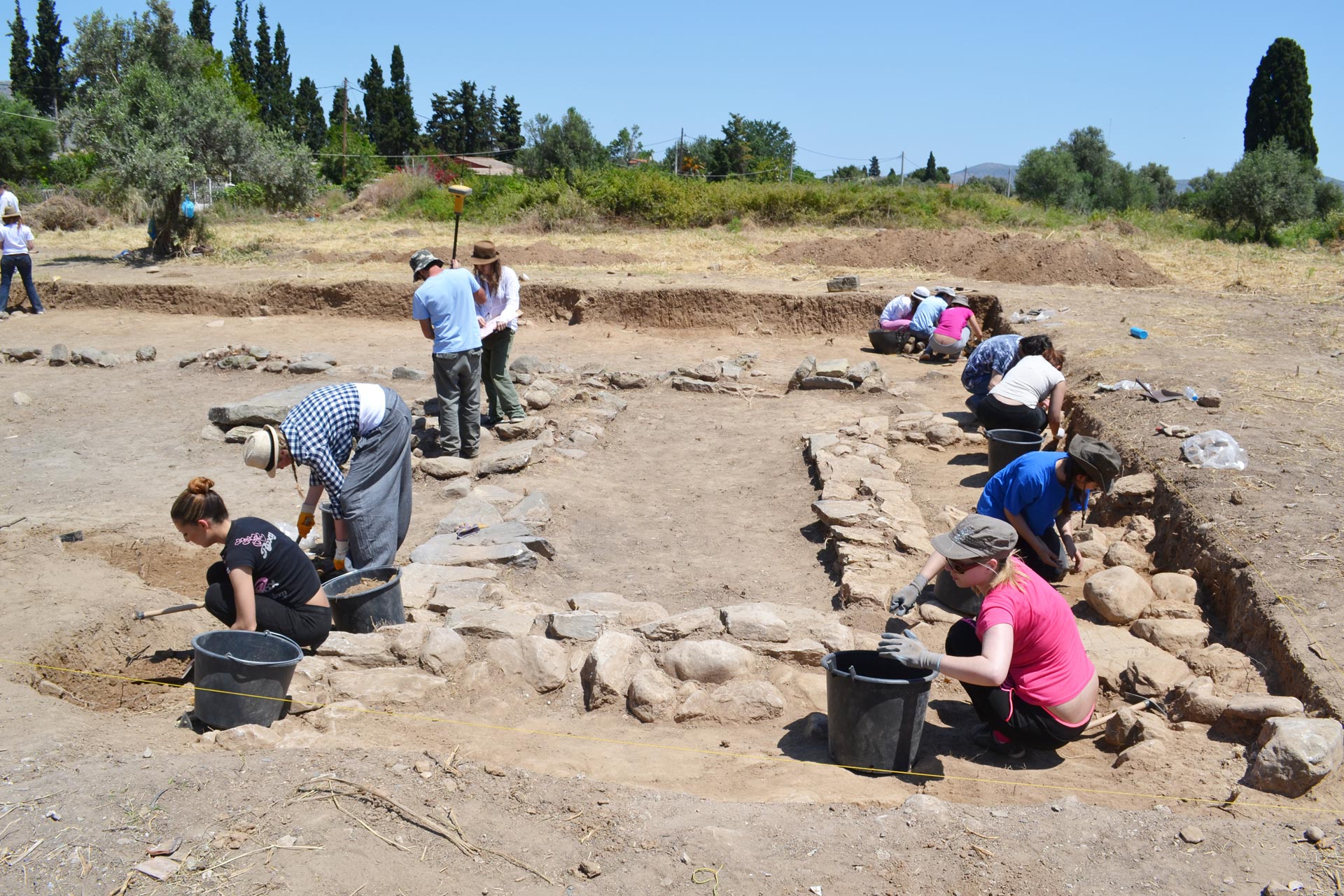 Παρακολούθηση μιας «ζωντανής» ανασκαφής στο Πλάσι Μαραθώνα - Φωτογραφία 2