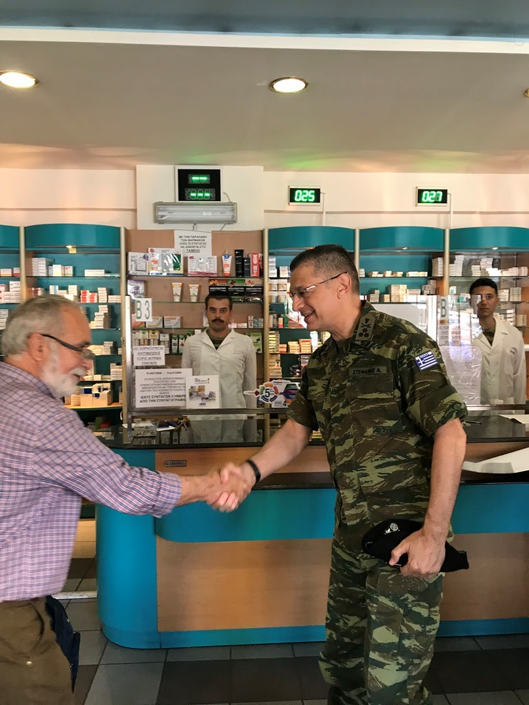 Επίσκεψη Α/ΓΕΣ στο Στρατιωτικό Φαρμακείο Αθηνών (ΣΦΑ) στο ΝΙΜΙΤΣ (9 ΦΩΤΟ) - Φωτογραφία 3