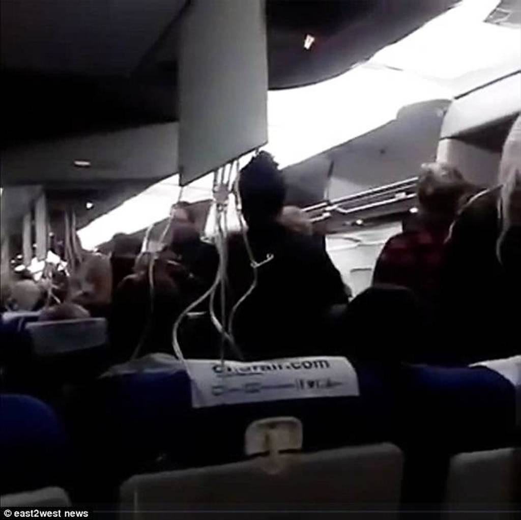 Θρίλερ στον αέρα: Αεροπλάνο έπεσε 30.000 πόδια σε πέντε λεπτά – Δείτε το βίντεο του τρόμου - Φωτογραφία 2