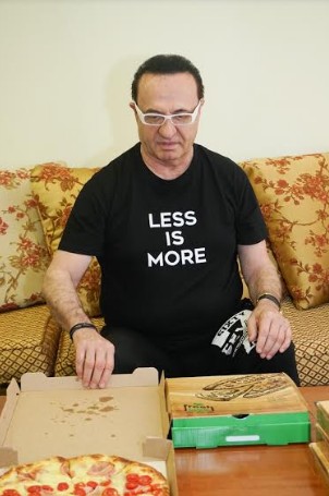 Fw: Η γευστική έκπληξη…με πίτσες, που δέχτηκε στο καμαρίνι του ο Λευτέρης Πανταζής [photos] - Φωτογραφία 4