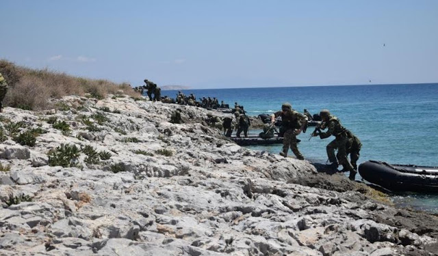 Συνεκπαίδευση Ζ’ ΜΑΚ με Προσωπικό Ειδικών Δυνάμεων ΓΕΕΦ - Φωτογραφία 11