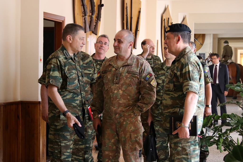 Επίσκεψη στο ΓΕΣ του Αρχηγού Χερσαίων Δυνάμεων της Ρουμανίας, Υποστράτηγου Ovidiu Liviu Uifaleanu (14 ΦΩΤΟ) - Φωτογραφία 10