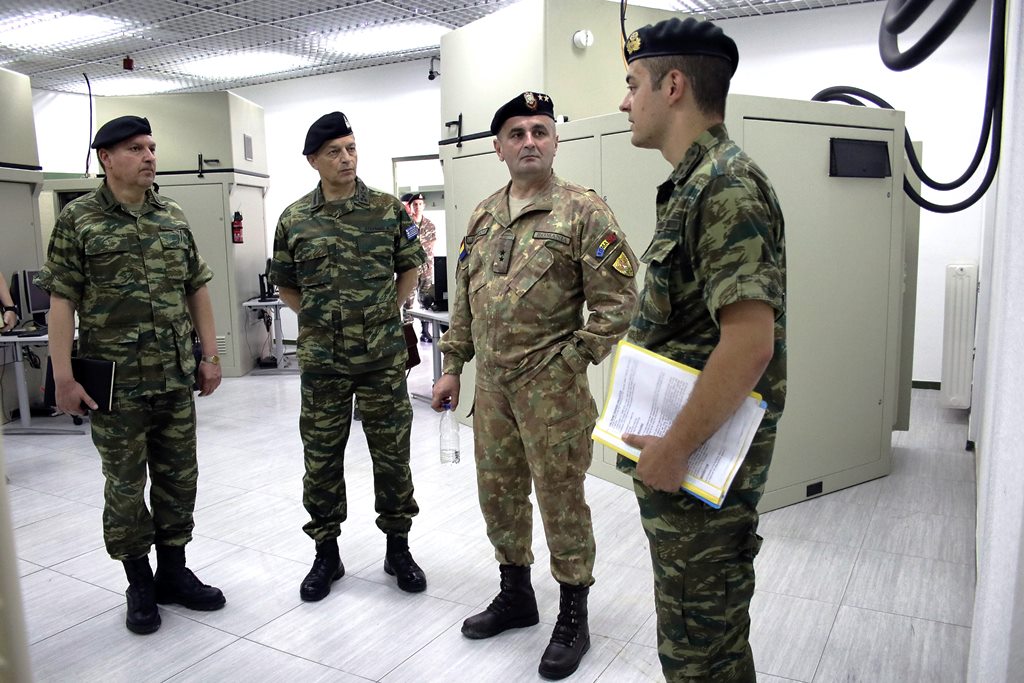 Επίσκεψη στο ΓΕΣ του Αρχηγού Χερσαίων Δυνάμεων της Ρουμανίας, Υποστράτηγου Ovidiu Liviu Uifaleanu (14 ΦΩΤΟ) - Φωτογραφία 11
