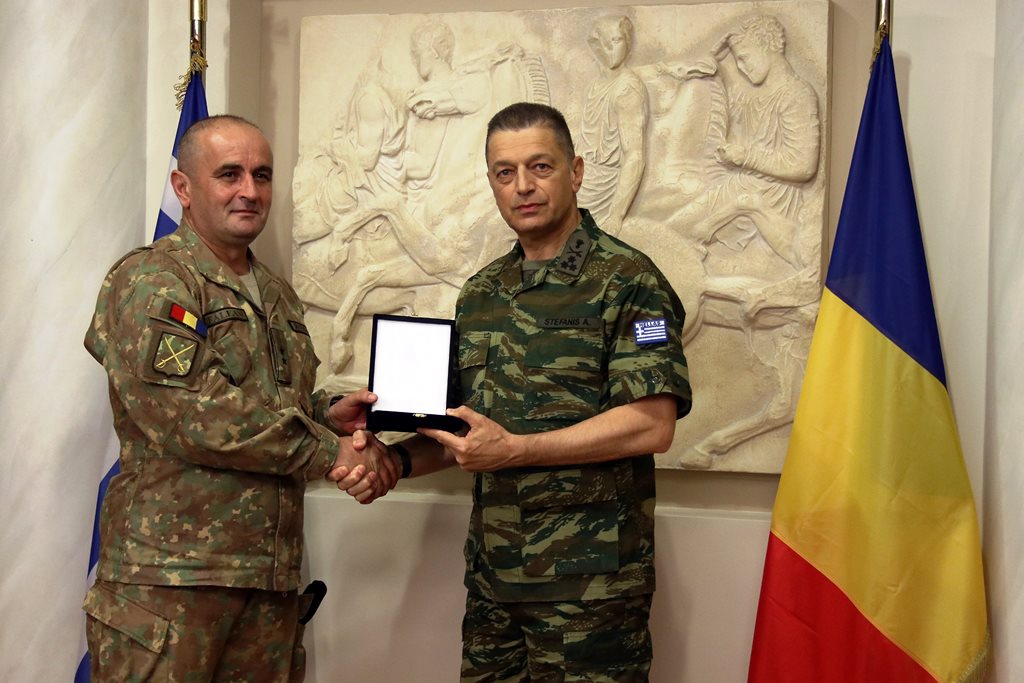 Επίσκεψη στο ΓΕΣ του Αρχηγού Χερσαίων Δυνάμεων της Ρουμανίας, Υποστράτηγου Ovidiu Liviu Uifaleanu (14 ΦΩΤΟ) - Φωτογραφία 8