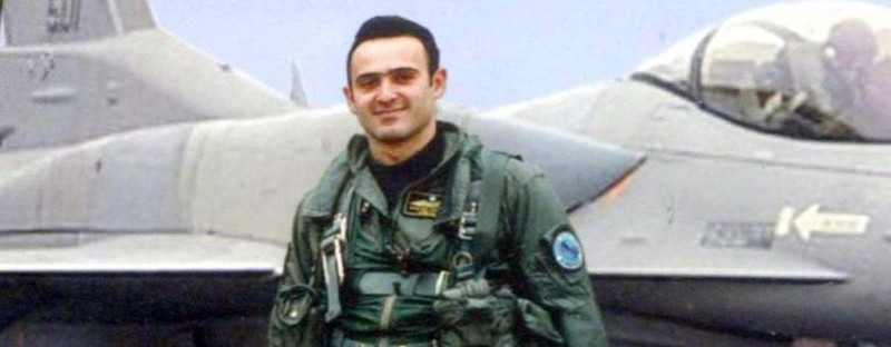 Δώδεκα χρόνια από τον θάνατο του ήρωα πιλότου Κώστα Ηλιάκη - Φωτογραφία 2