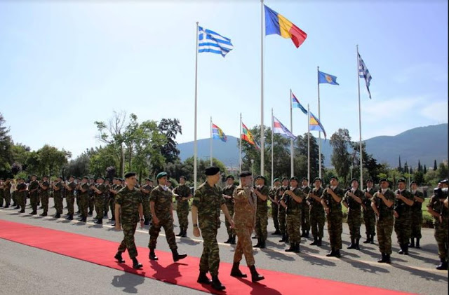Επίσκεψη στο ΓΕΣ του Αρχηγού Χερσαίων Δυνάμεων της Ρουμανίας, Υποστράτηγου Ovidiu Liviu Uifaleanu - Φωτογραφία 2