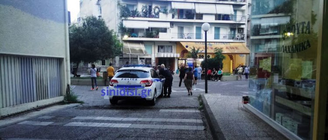 Αγρίνιο: Μικρά παιδιά έπαιζαν σε πλατεία με… αυτοκίνητα – Καταγγελίες από γονείς, στο σημείο η Αστυνομία! (ΔΕΙΤΕ ΦΩΤΟ) - Φωτογραφία 2