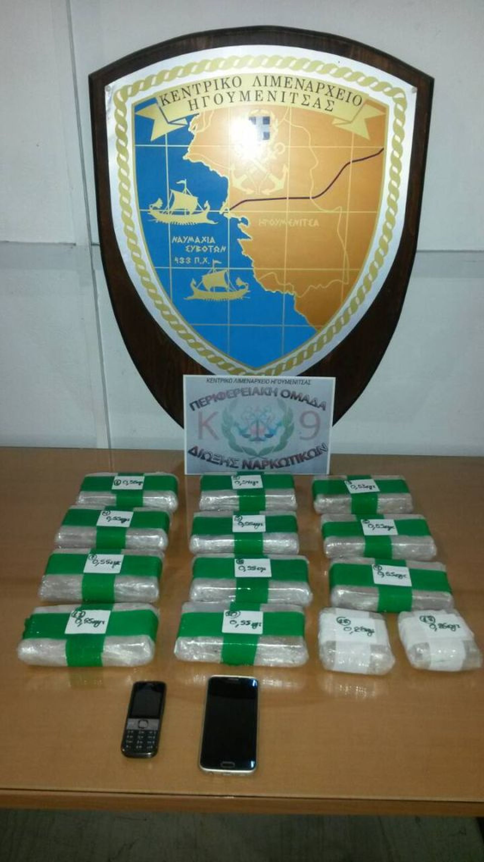 Νέα παρτίδα ναρκωτικών στη Ηγουμενίτσα - 6,5 κιλά ηρωϊνη στο σασί αυτοκινήτου εντόπισε το Λιμενικό (βίντεο--φωτό) - Φωτογραφία 6