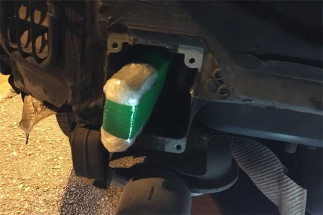 Ηγουμενίτσα: Η «Λέσυ» μύρισε την κρυμμένη ηρωίνη στο αυτοκίνητο αλλοδαπών (ΔΕΙΤΕ ΦΩΤΟ) - Φωτογραφία 3