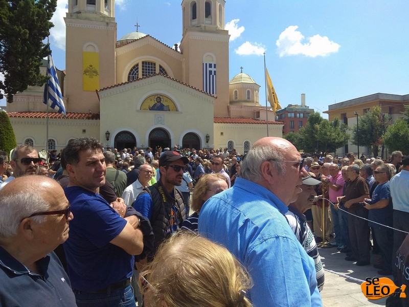 Η κηδεία του Χάρρυ Κλυνν – Συγκίνηση για τον Βασίλη Τριανταφυλλίδη - Φωτογραφία 12