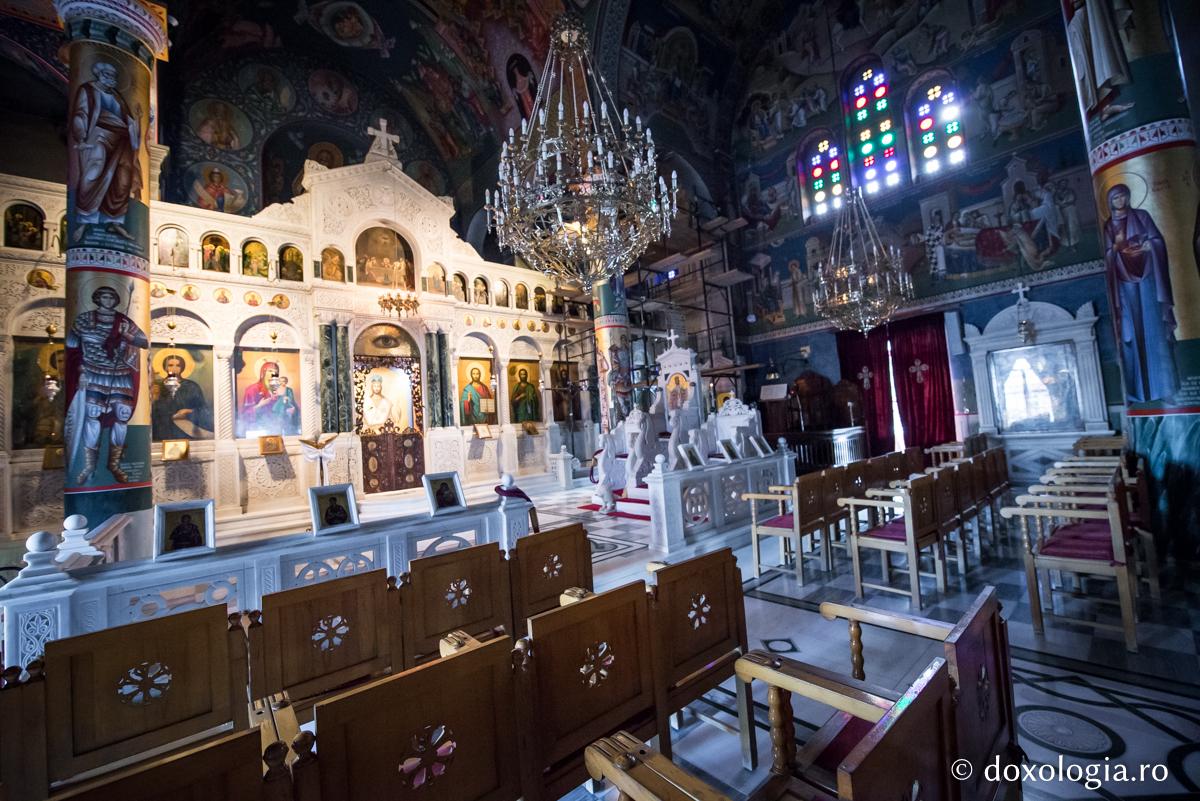 Το ιερό λείψανο του Αγίου Ιωάννου του Ρώσσου στο Προκόπι Ευβοίας (φωτογραφίες) - Φωτογραφία 30