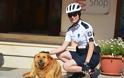 Οι ξεχωριστές… φωτογραφίες των αστυνομικών – ποδηλατών με τον συμπαθέστατο «Μακ» (ΦΩΤΟ) - Φωτογραφία 3