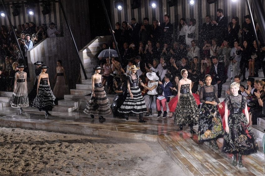 Dior Cruise 2019: Άλογα και αμαζόνες στο catwalk - Φωτογραφία 7