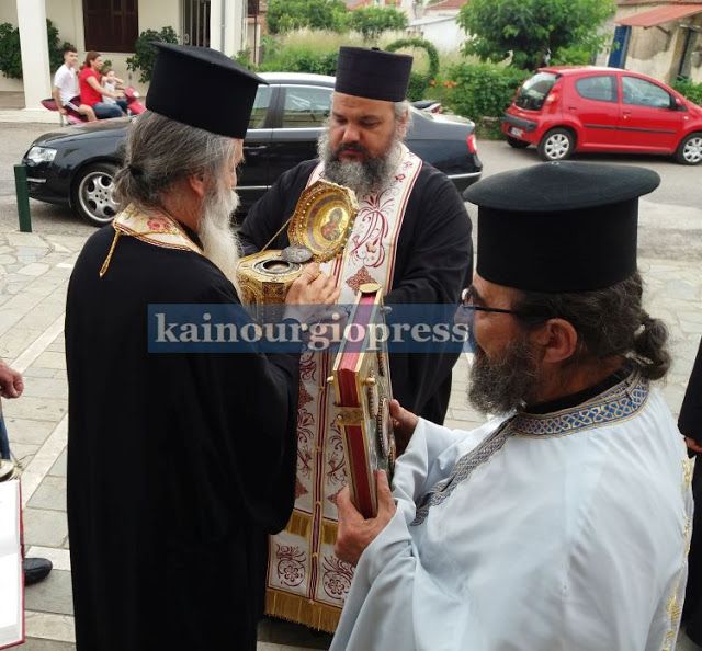 10696 - Το Καινούριο Αγρινίου υποδέχθηκε απότμημα της Τίμιας Κάρας του Αγίου Παντελεήμονα από την Ιερά Μονή Αγίου Παύλου του Αγίου Όρους (φωτογραφίες- βίντεο) - Φωτογραφία 3