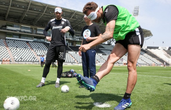 PAOK Action: Μάθημα εθελοντισμού και προώθηση της ενέργειας Α ball for all από τους νεαρούς ποδοσφαιριστές [photos] - Φωτογραφία 4