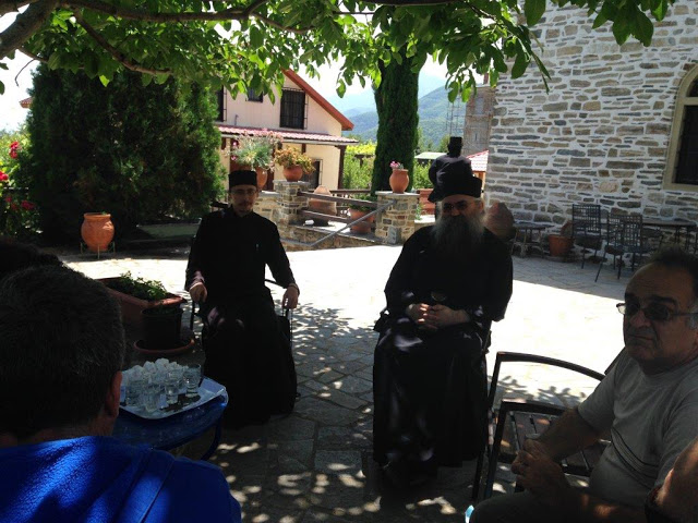 Ευλαβική επίσκεψη στον Καθηγούμενο της Ιεράς Μονής Εσφιγμένου Αρχιμ. Βαρθολομαίο στις Καρυές Αγίου Όρους - Φωτογραφία 15