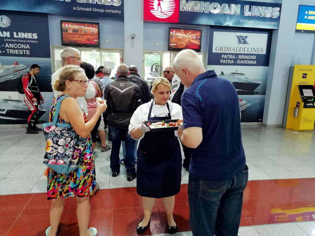 Απ. Κατσιφάρας: «Χτίζουμε μέρα με τη μέρα μια νέα τουριστική, ανταγωνιστική ταυτότητα για τη Δυτική Ελλάδα» - Ξεκίνησε τη λειτουργία του το Γραφείο Τουριστικής Πληροφόρησης στο Λιμάνι της Πάτρας - Φωτογραφία 6