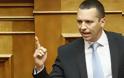 Υβρεις Κασιδιάρη στη Βουλή για το Σκοπιανό: Ο Τσίπρας να πάει στις Πρέσπες και να πνιγεί