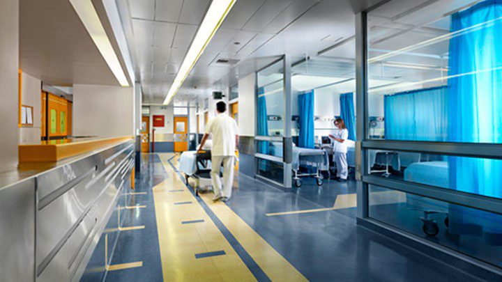 Στον «αέρα» ο διαγωνισμός για την εγκατάσταση εξοπλισμών στα νοσοκομεία Αττικής - Φωτογραφία 1