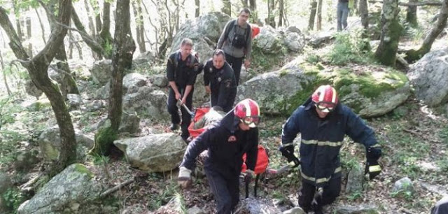 Ολονύχτια επιχείριση διάσωσης τραυματία στη Λευκάδα - Φωτογραφία 1