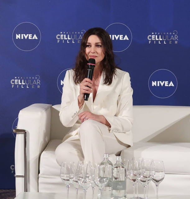 Η Monica Bellucci είναι το νέο brand face της NIVEA - Φωτογραφία 5
