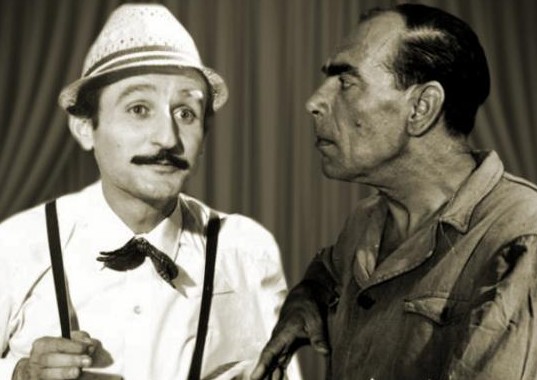 Όταν ο Σωτήρης Μουστάκας κάπνισε κατά λάθος στο θέατρο το …δίφυλλο του Νίκου Φέρμα - Ρε Κύπριε, χασίσι είναι - Φωτογραφία 1