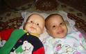 20 αστείες φωτογραφίες μωρών που μοιάζουν απίστευτα με της κούκλες τους... [photos] - Φωτογραφία 16