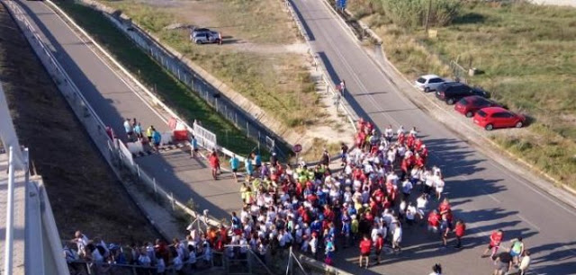 Γέφυρα: Κύμα συμπαράστασης για την Λίλη Τοξαβίδη – Εκατοντάδες έστειλαν μήνυμα δύναμης και αισιοδοξίας (ΦΩΤΟ) - Φωτογραφία 1