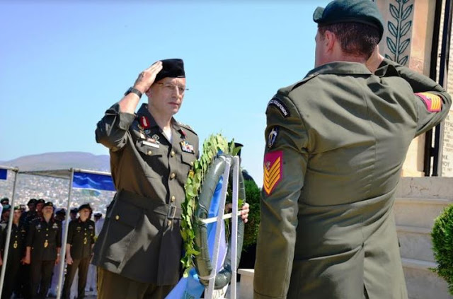 Παρουσία του Αρχηγού ΓΕΣ στο Ετήσιο Μνημόσυνο Πεσόντων Ιερολοχιτών και Καταδρομέων στο Καβούρι Αττικής - Φωτογραφία 1