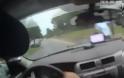 Bίντεο δείχνει αστυνομικό να πατά επίτηδες με το αμάξι του ύποπτο σε καταδίωξη - Φωτογραφία 1