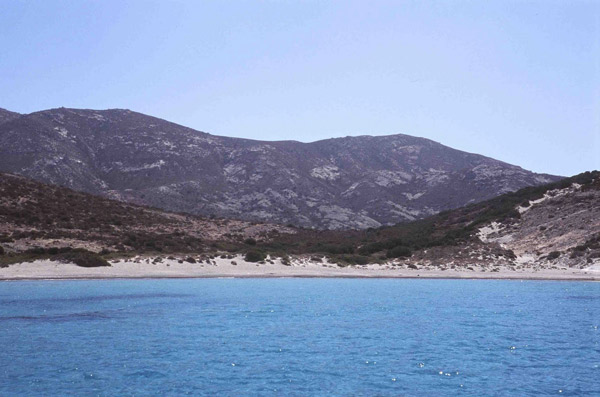 Αυτό είναι το μεγαλύτερο ακατοίκητο νησί του Αιγαίου… Που βρίσκεται; - Φωτογραφία 3