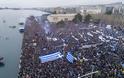Οι αγνοί Έλληνες πολίτες, απλοί άνθρωποι που σέβονται την Ιστορία της Ελλάδας, ξεσηκώνονται - Συλλαλητήρια σε 21 πόλεις για τη Μακεδονία