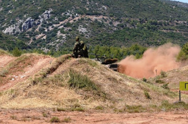 Εκπαιδευτική Δράση Ανθυπιλάρχων Τάξης ΣΣΕ/2017 της Σχολής Τεθωρακισμένων (ΣΤΘ), με τη Μέθοδο της Δυναμικής Αναπαράστασης, ενός σύγχρονου πεδίου μάχης - Φωτογραφία 8