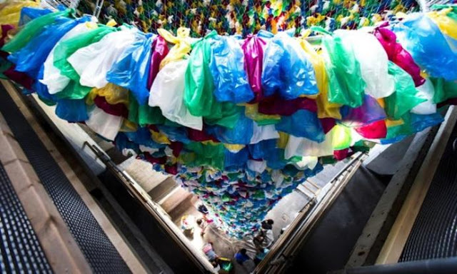 Πλαστική σακούλα: Πόσα εκατομμύρια ευρώ εισέπραξε το κράτος σε τρεις μήνες εφαρμογής του τέλους - Φωτογραφία 1