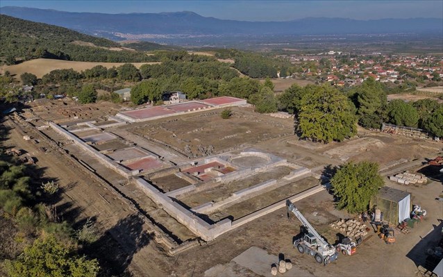 Το ανάκτορο των Αιγών άνοιξε τις πύλες του στο κοινό - Φωτογραφία 5