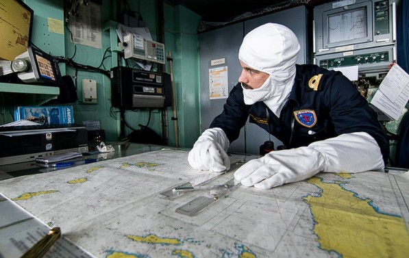 Γιατί στις ασκήσεις με πολεμικά πλοία και υποβρύχια φοράνε μάσκες και γάντια - Οι εικόνες από τις ασκήσεις του Πολεμικού Ναυτικού εντυπωσιάζουν - Φωτογραφία 5