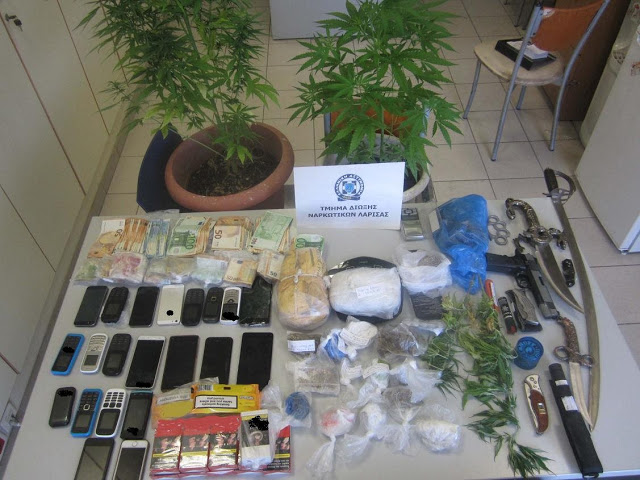 14 συλλήψεις στη Θεσσαλία για εμπόριο ναρκωτικών (ΒΙΝΤΕΟ) - Φωτογραφία 1