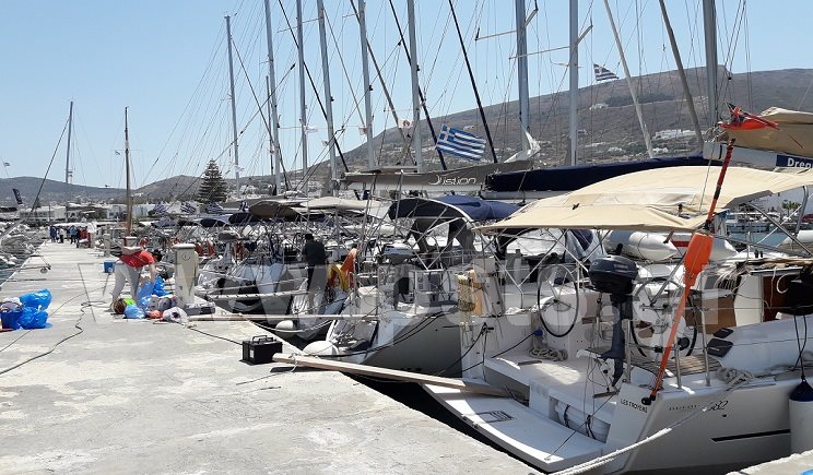 Πάρος: Γεμάτη από τουριστικά σκάφη η μαρίνα της Παροικίας - 168% αύξηση! - Φωτογραφία 2